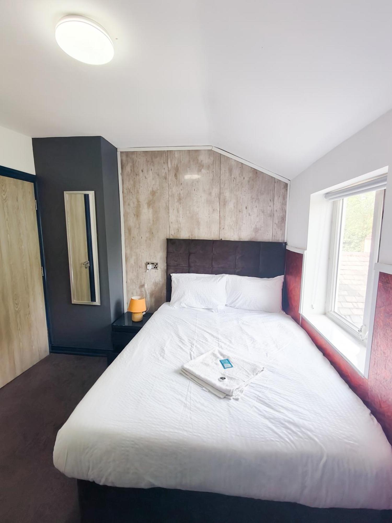Park City Suites Hotel Manchester Dış mekan fotoğraf