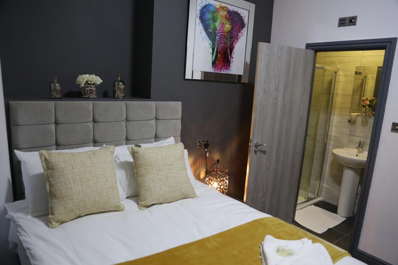 Park City Suites Hotel Manchester Dış mekan fotoğraf