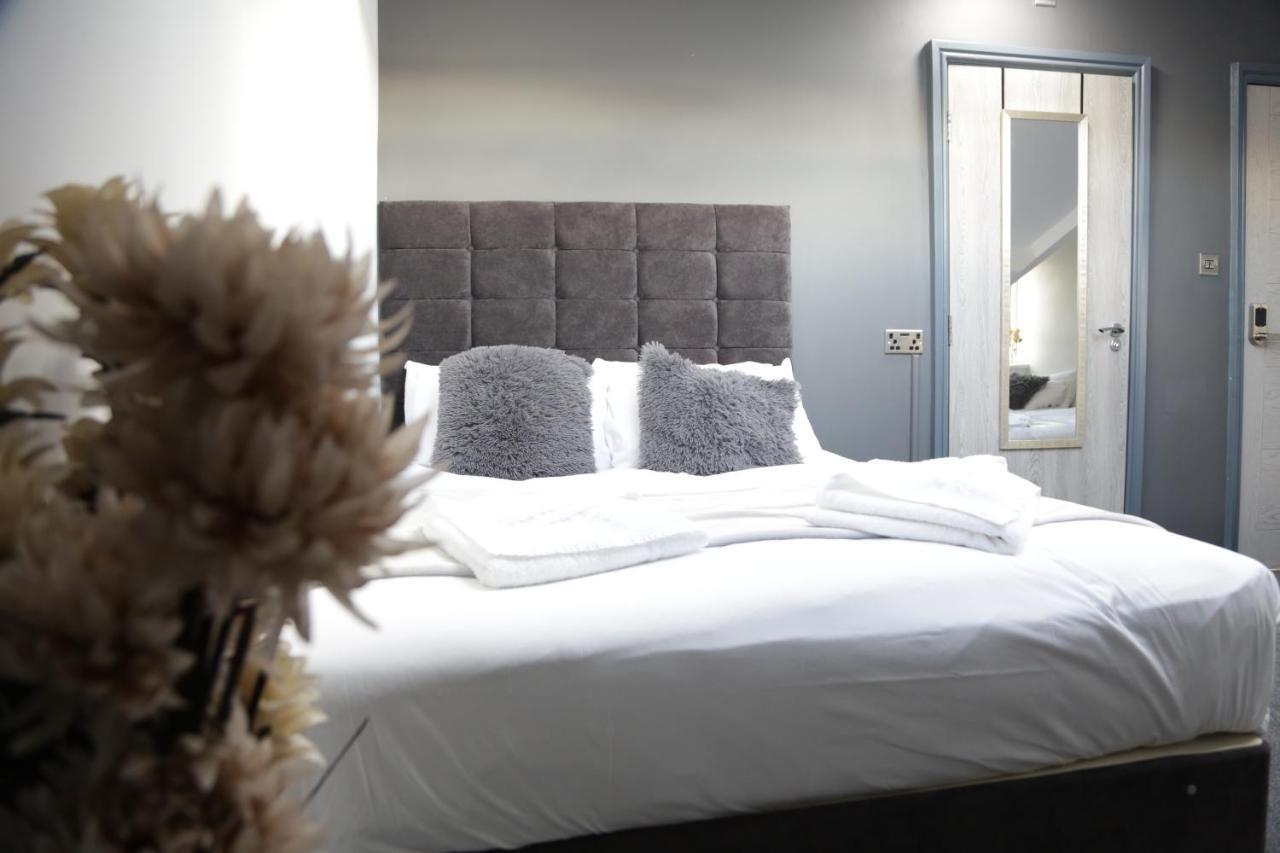 Park City Suites Hotel Manchester Dış mekan fotoğraf